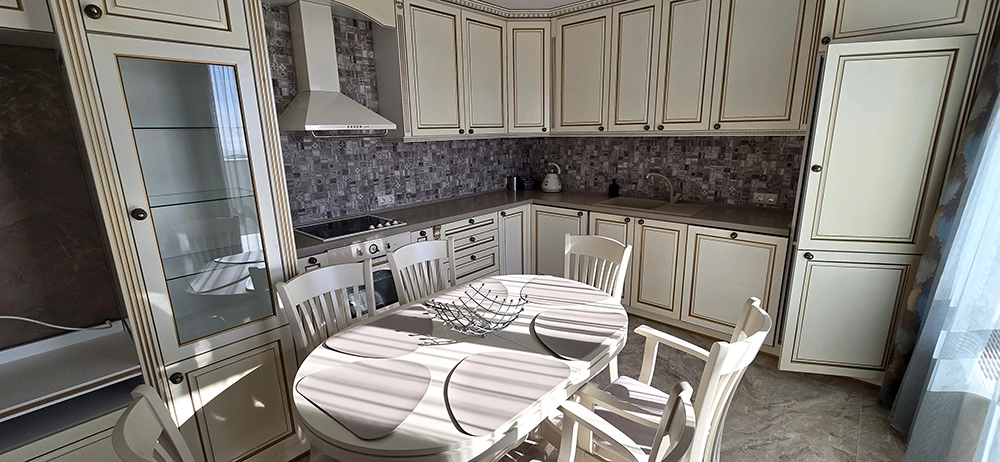 Апартамент с 3 спални и гледка море (4 стаи)